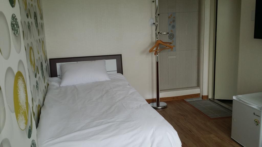 Hamory Guesthouse Dongdaemun Seoul Room photo